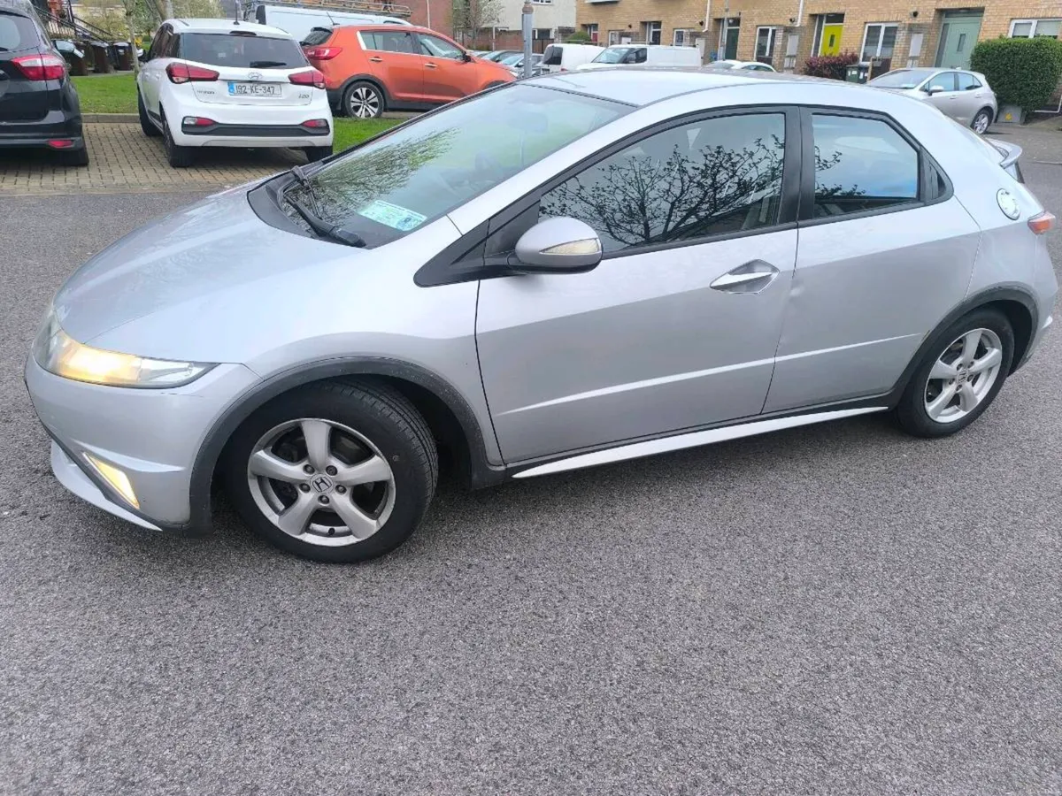 Honda civic - Image 6