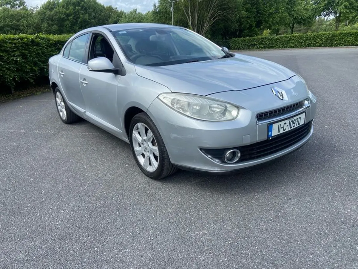 2011 Renault Fluence 1.5 DCI 110 TomTom - Image 4