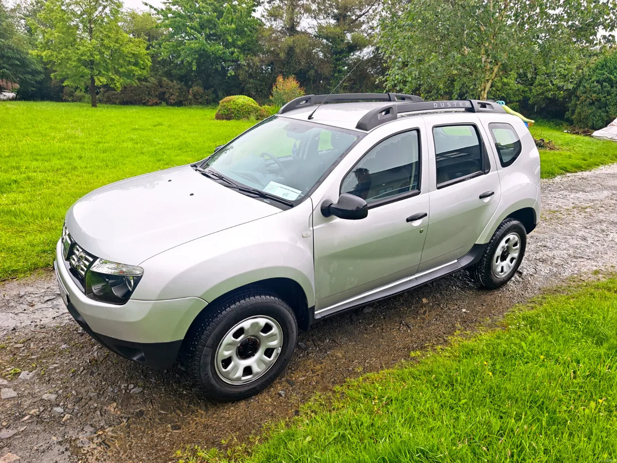 Dacia Duster 1.5dCi  very low mileage - Image 3