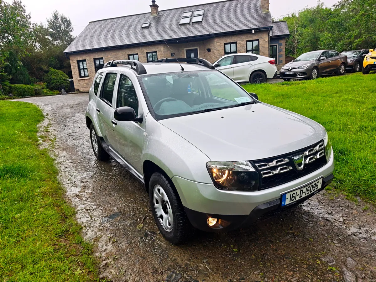 Dacia Duster 1.5dCi  very low mileage - Image 4
