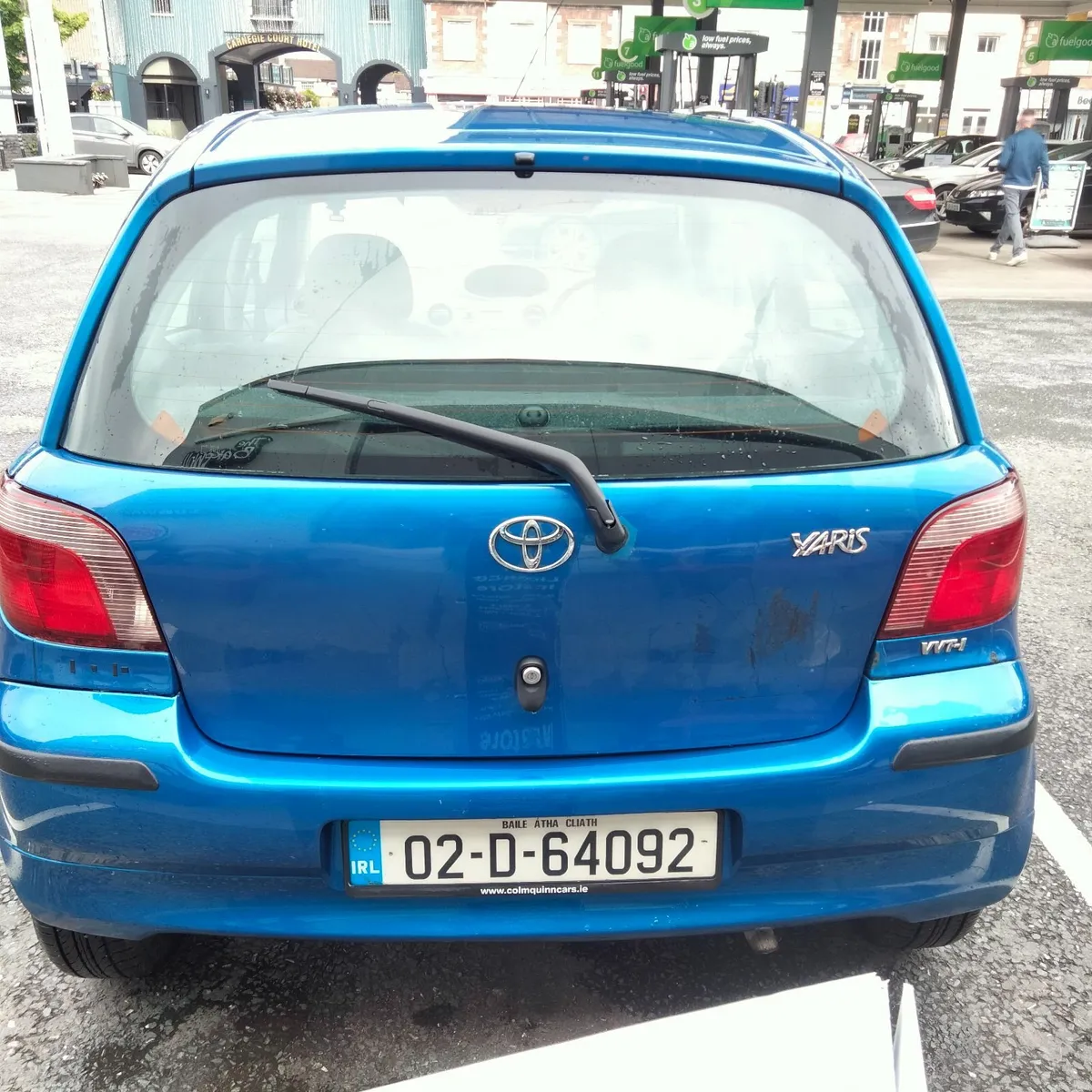 Toyota Yaris 2002 - Image 2