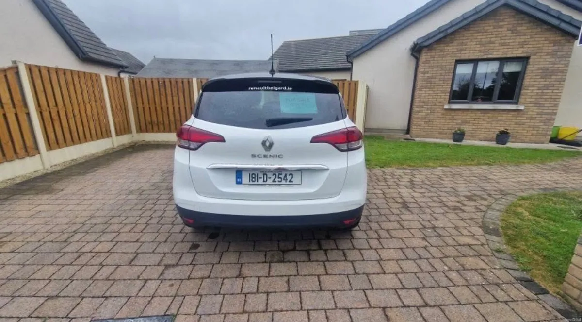 2018 Renault Scenic - Image 2