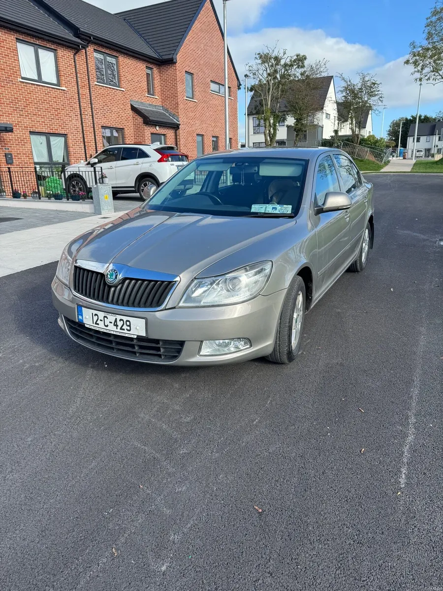 Car - Image 2