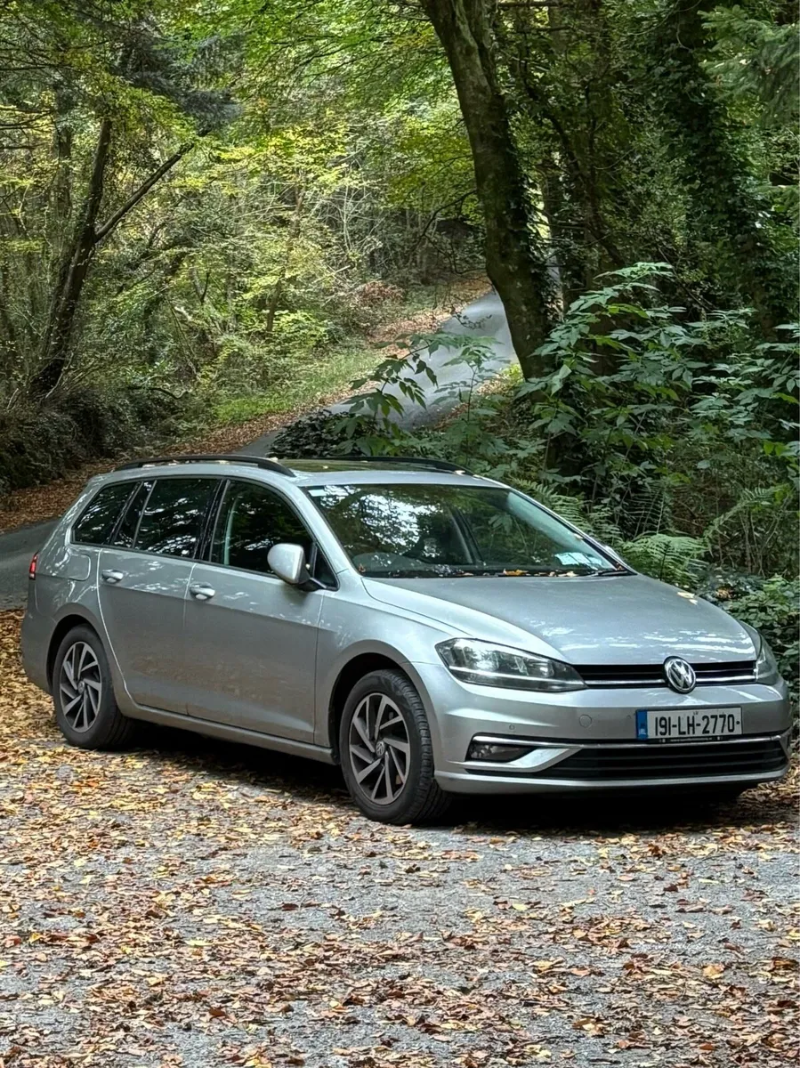 VW Golf Estate - Image 1