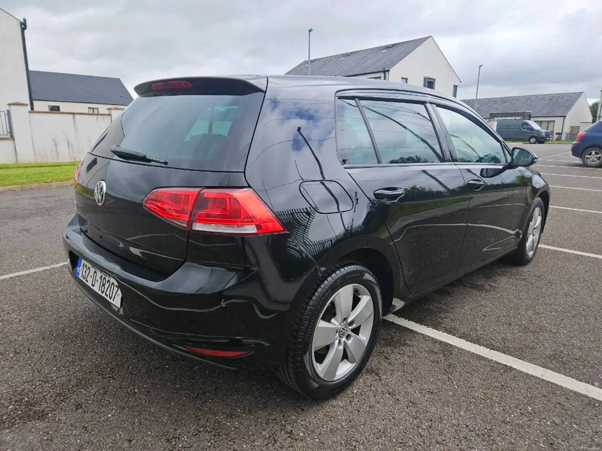 Volkswagen golf - Image 4