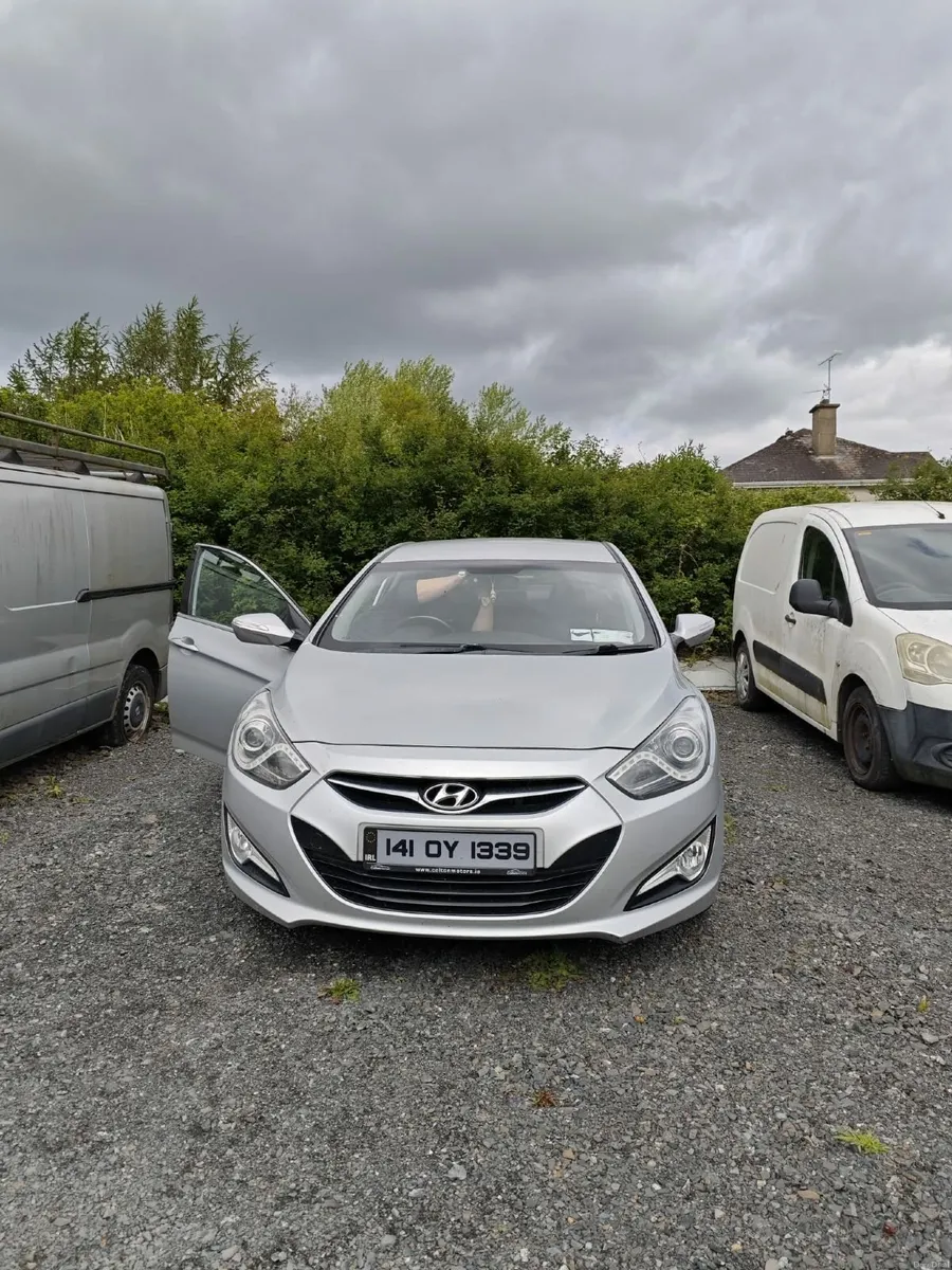 {DAMAGED} Hyundai i40 2014 - Image 2