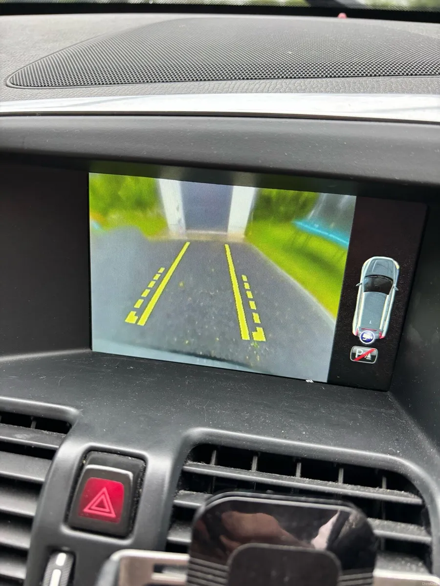 2016 Volvo XC60 D4 Auto - Image 4