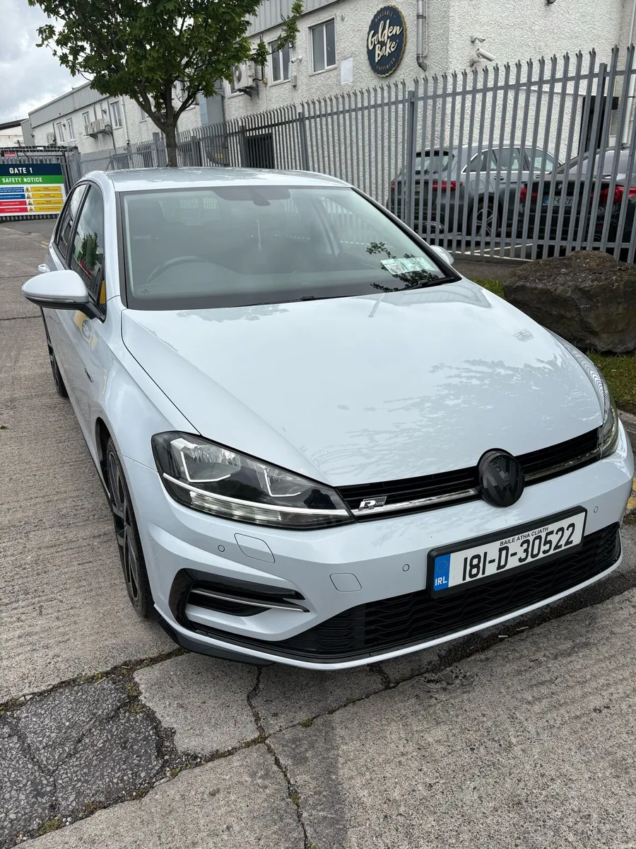 VW GOLF 1.5 TSI R/Line - Image 3