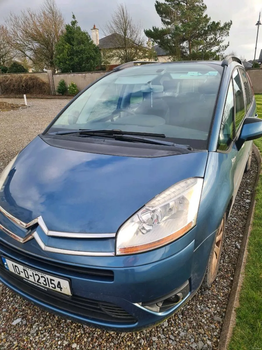 Citroën C4 Picasso 2010 M - Image 1