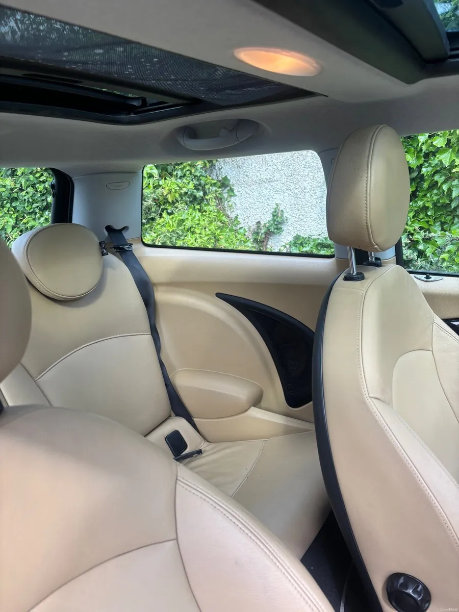 Car - Image 1