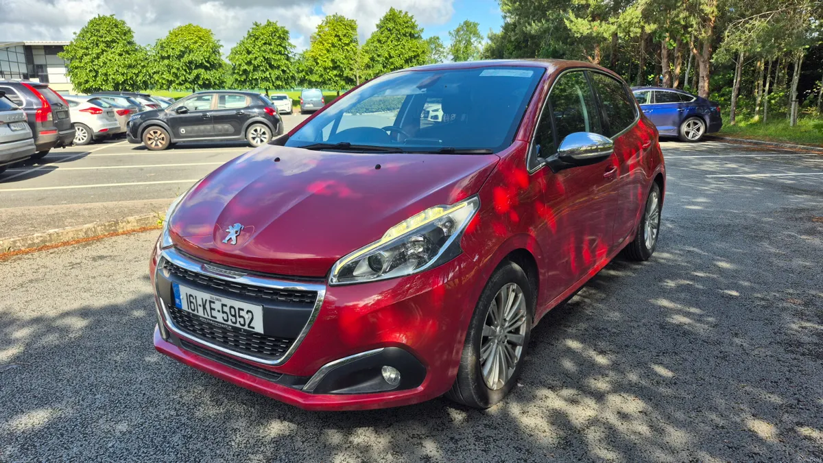 Peugeot 208 2016 1.2 AUTOMATIC - Image 2