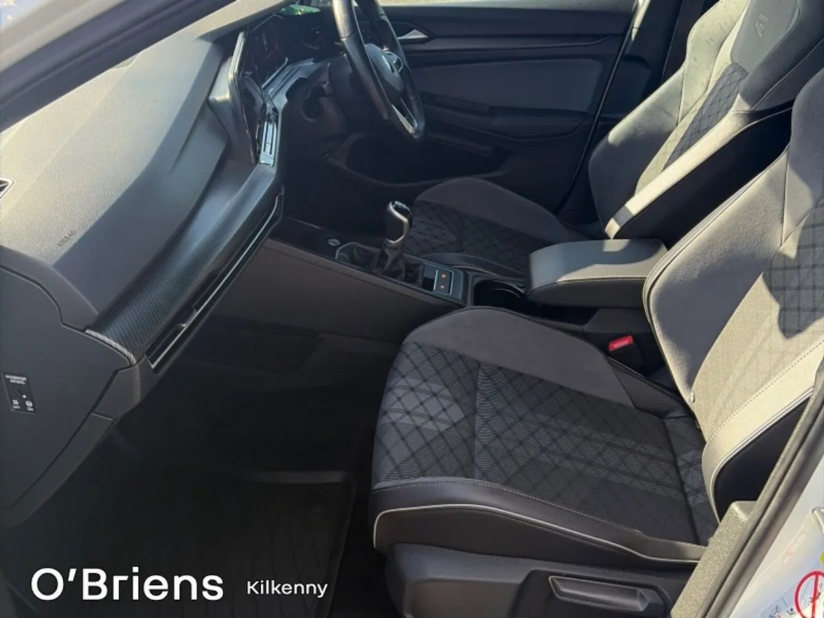 Volkswagen Golf R-LINE 1.5 TSI 130 BHP 5DR *1 OWNE - Image 4