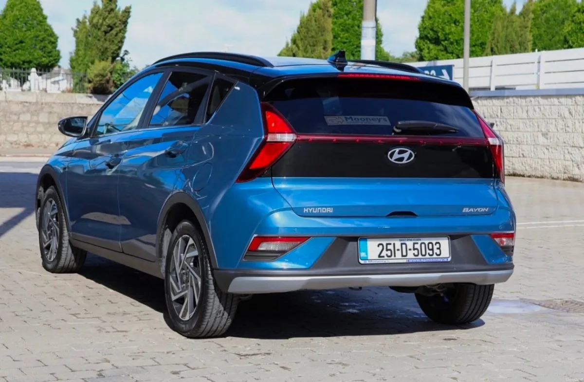 Hyundai Bayon Bayon Executive w.2 Tone Roof - Image 4
