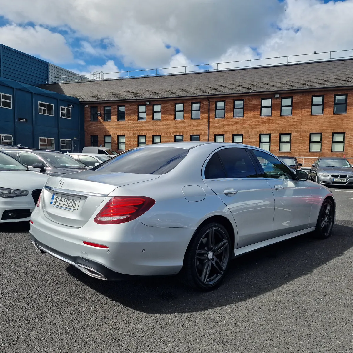 Mercedes-Benz E-Class E 220 D AMG LINE New Nct - Image 3
