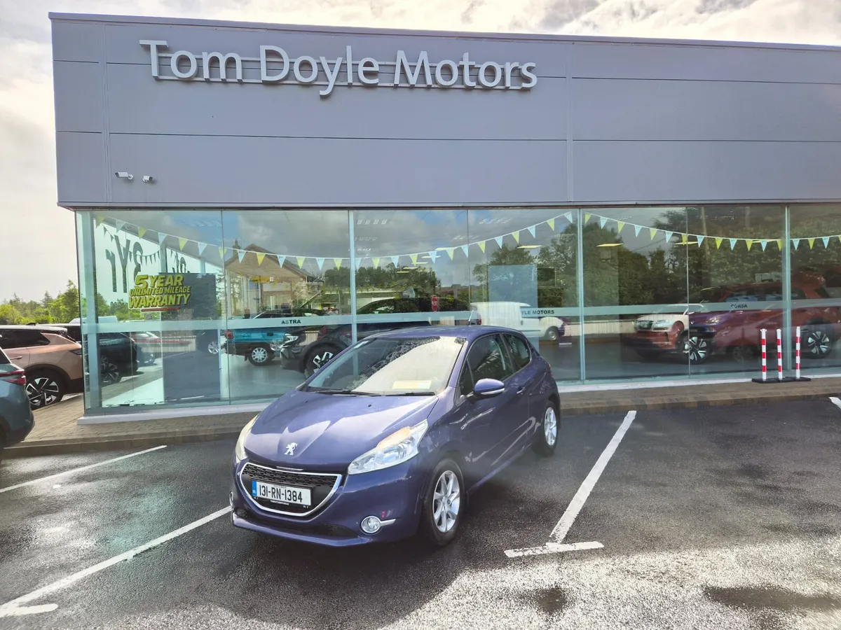 Peugeot 208 2013 1.0L Petrol Auto - Image 1