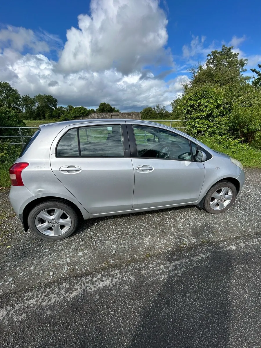 Toyota Yaris - Image 4