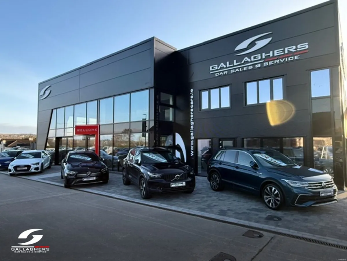 Mercedes-Benz CLA 250E AMG LINE PREMIUM + NIGHT ED - Image 2
