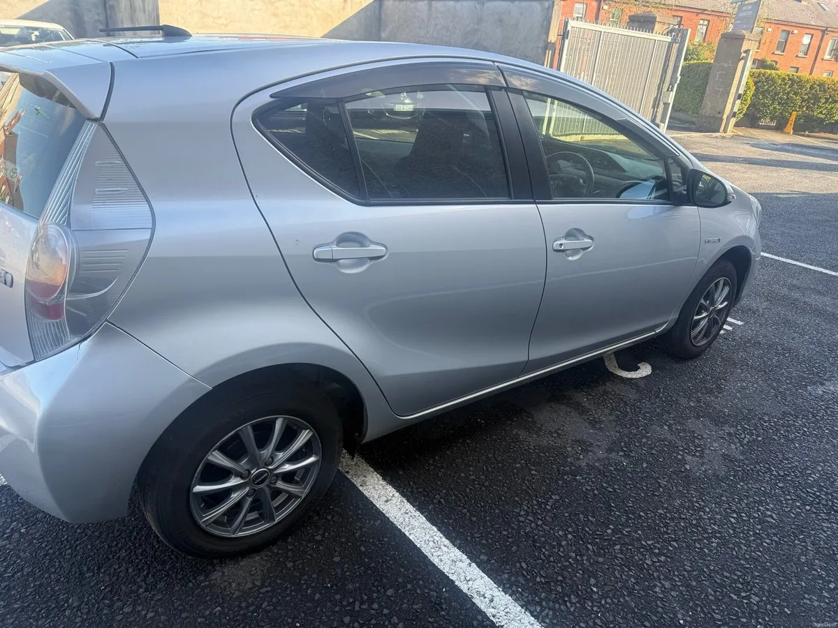Toyota Aqua - Image 3
