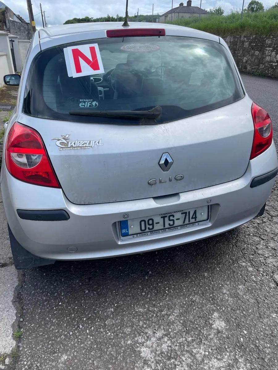 Automatic Renault Clio 2009 - Image 4