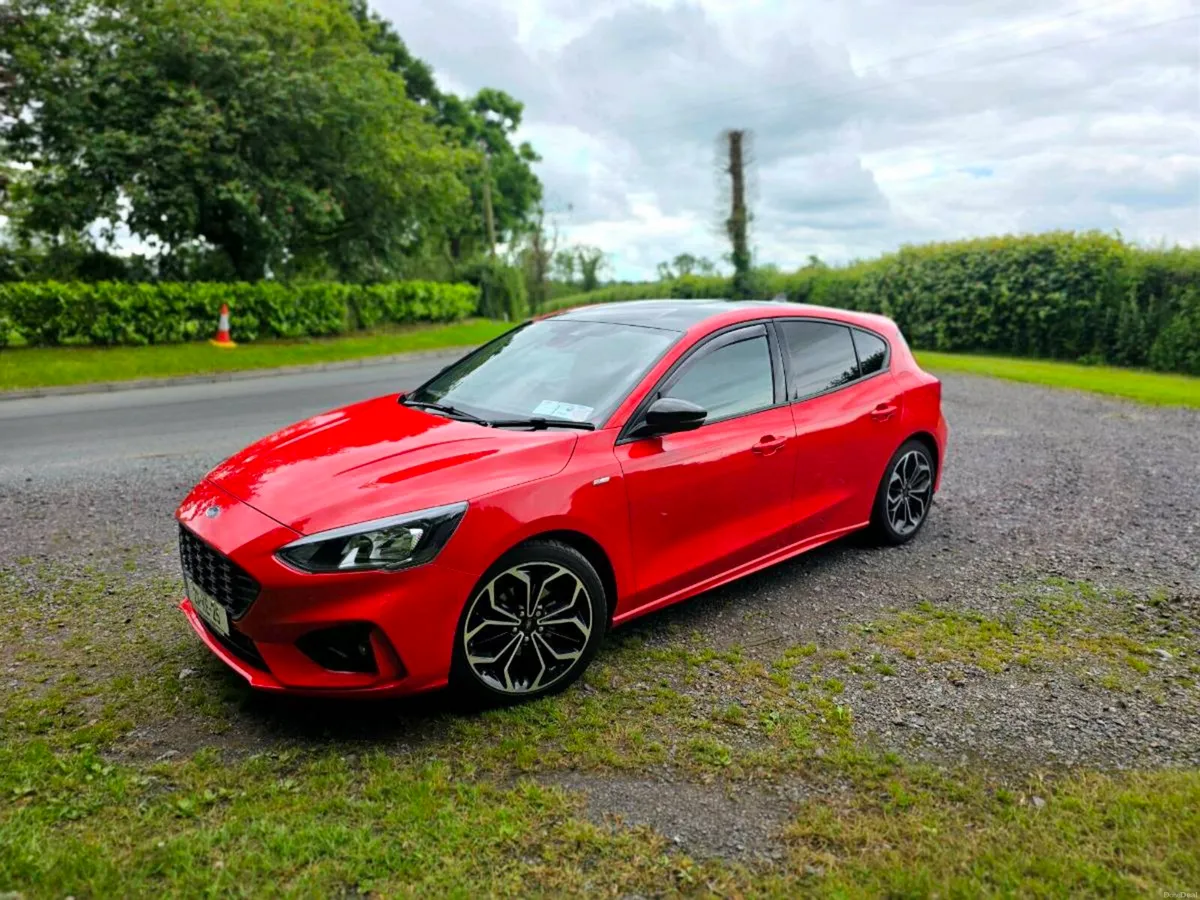 Ford Focus Race Red ST Line 1.5 Diesel - Image 1