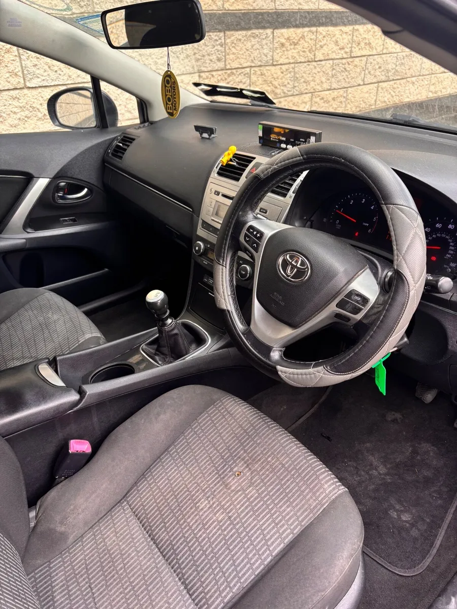 Toyota Avensis 2012 - Image 4