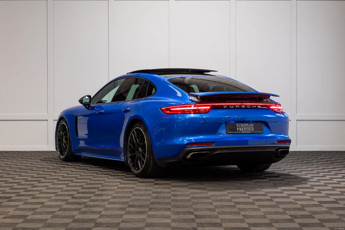2018 Porsche Panamera 4 E-Hybrid - Image 4