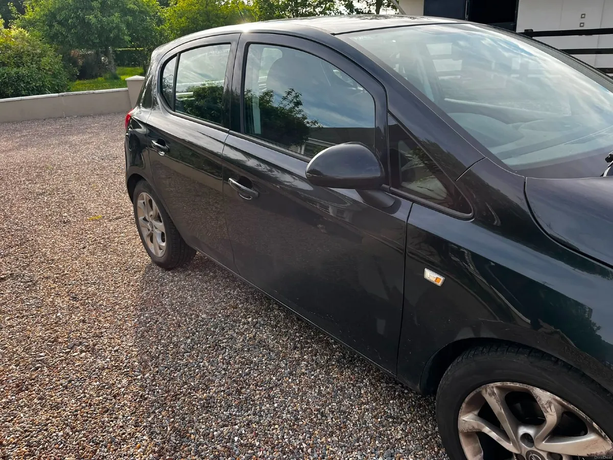 Opel Corsa 2015 - Image 2