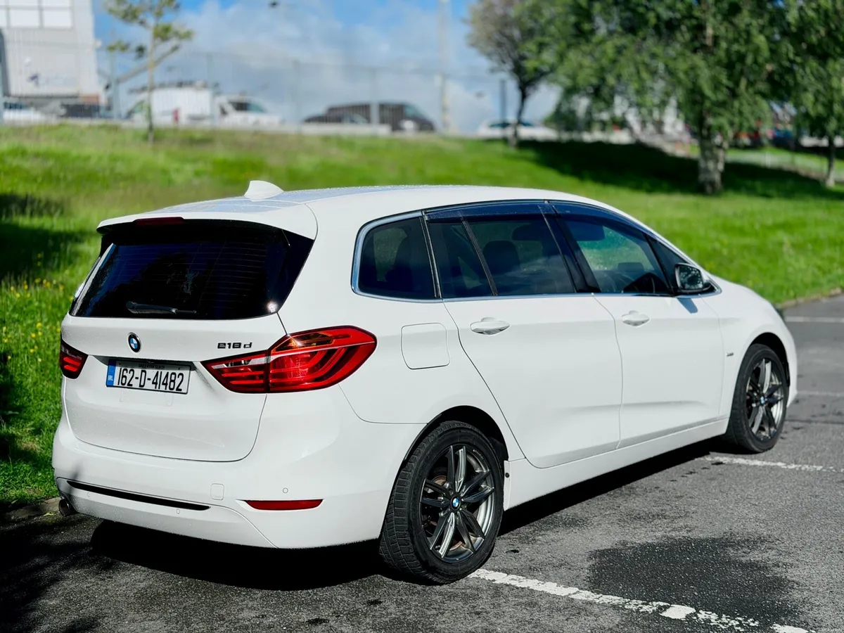 2016 BMW 2 SERIES • 7 SEAT • AUTO • DIESEL • - Image 3
