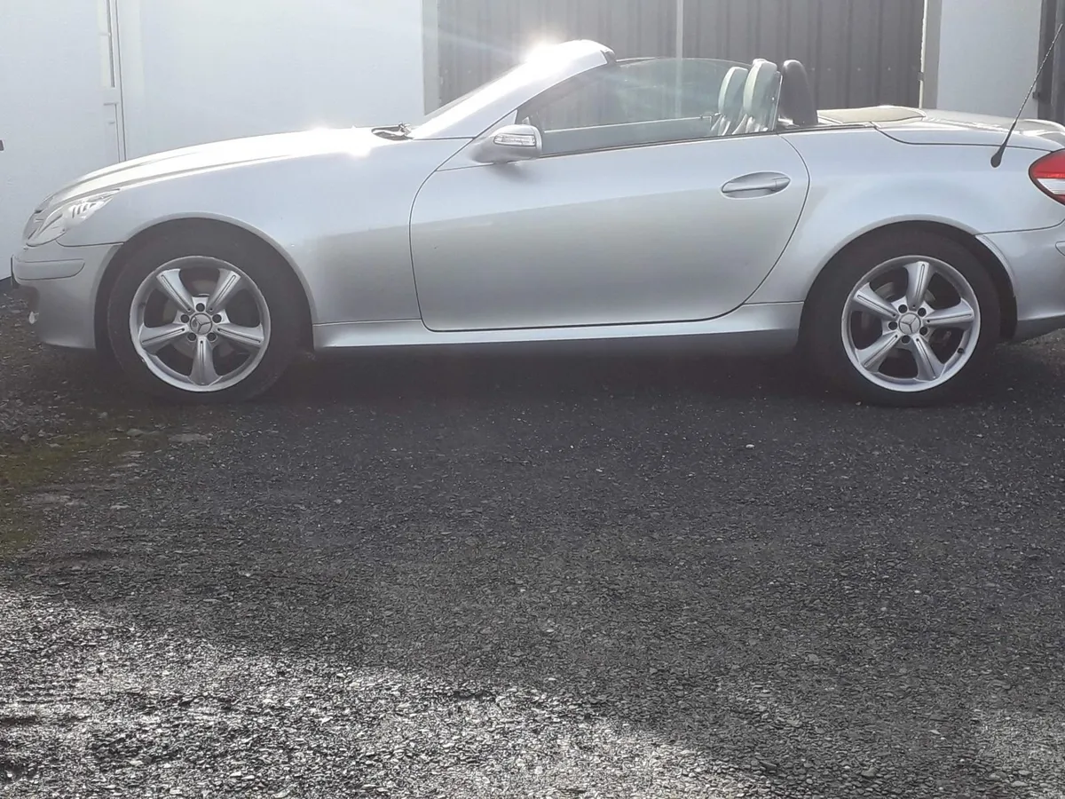 Mercedes-Benz SLK 2004 - Image 2