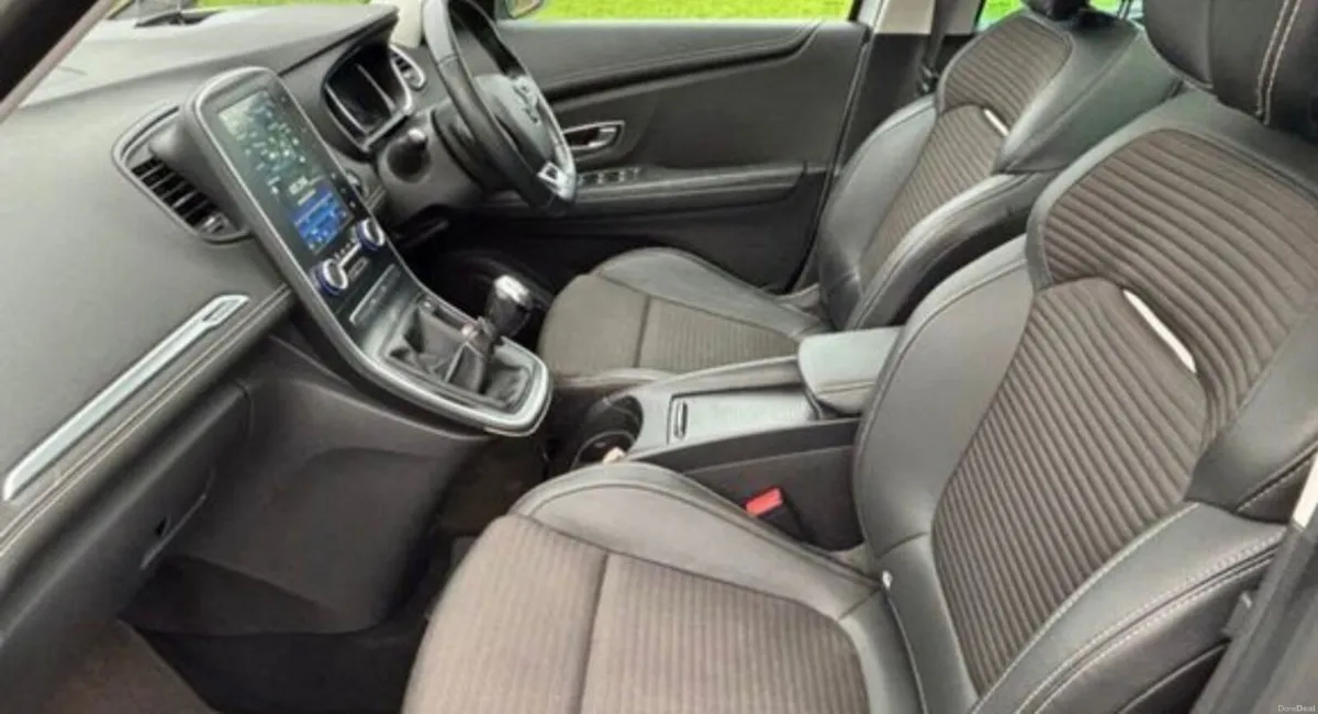 Renault Grand Scenic 2017 - Image 4