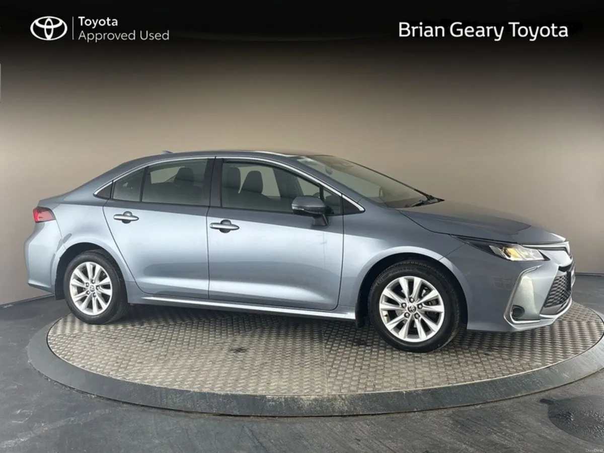 Toyota Corolla HYBRID LUNA SALOON - Image 1