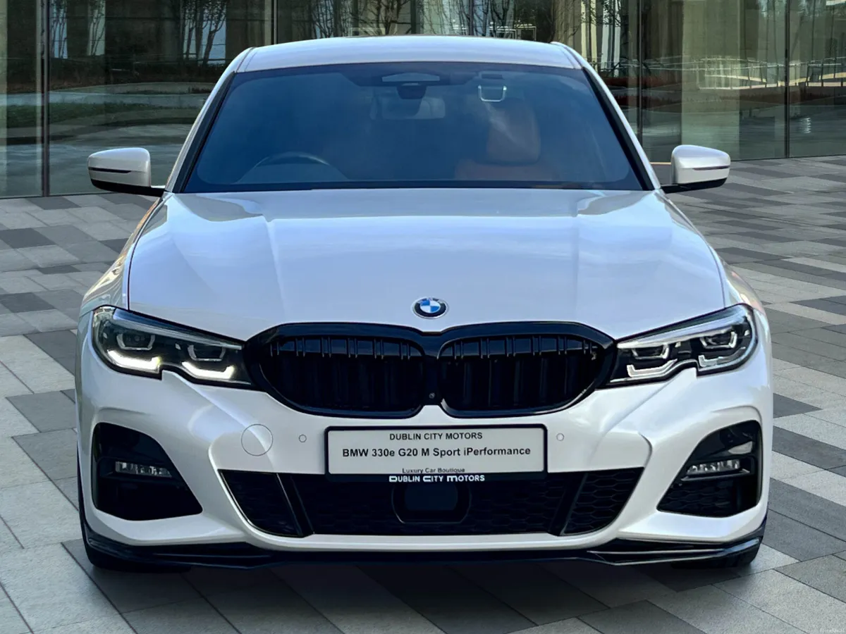 BMW 330e G20 M Sport Pro iPerformance - Image 2