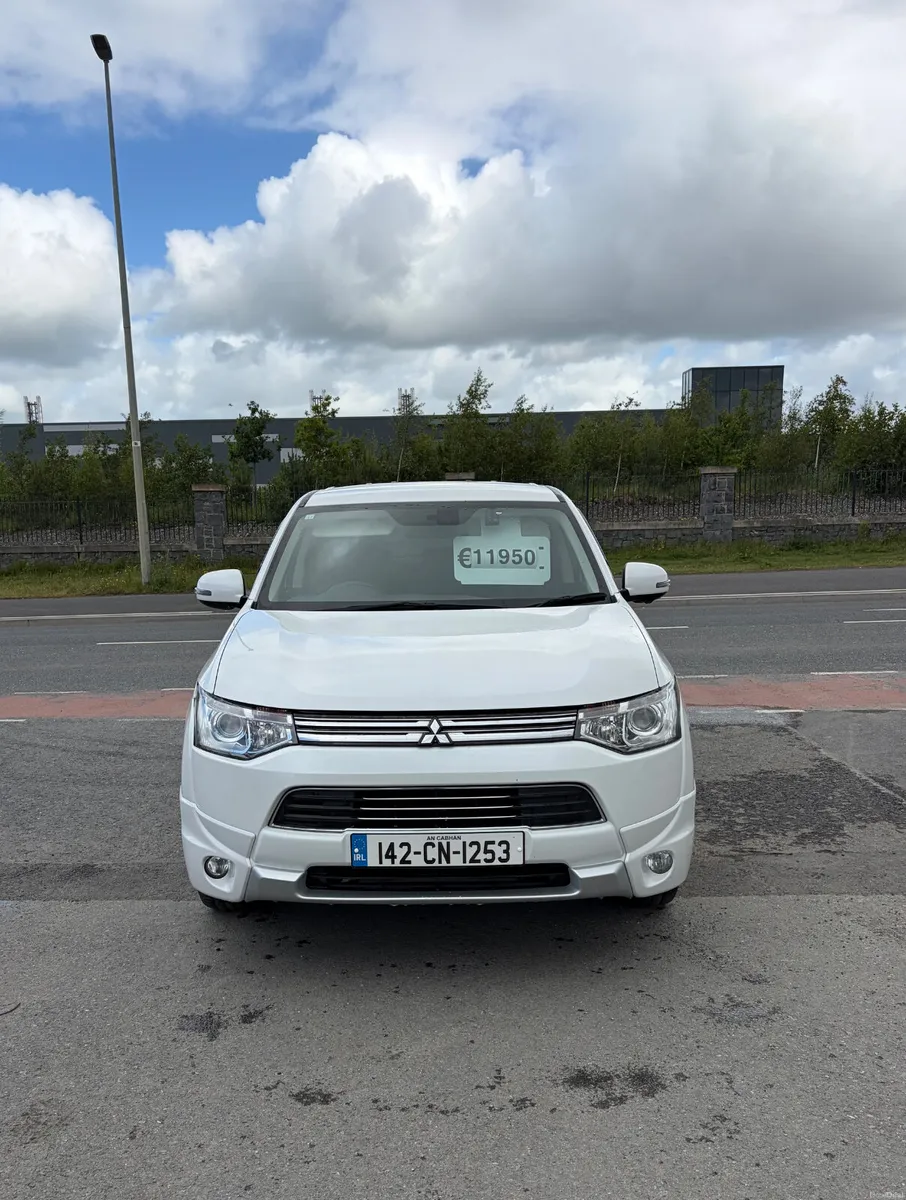 2014 Mitsubishi Outlander PHEV HIGH SPEC - Image 2