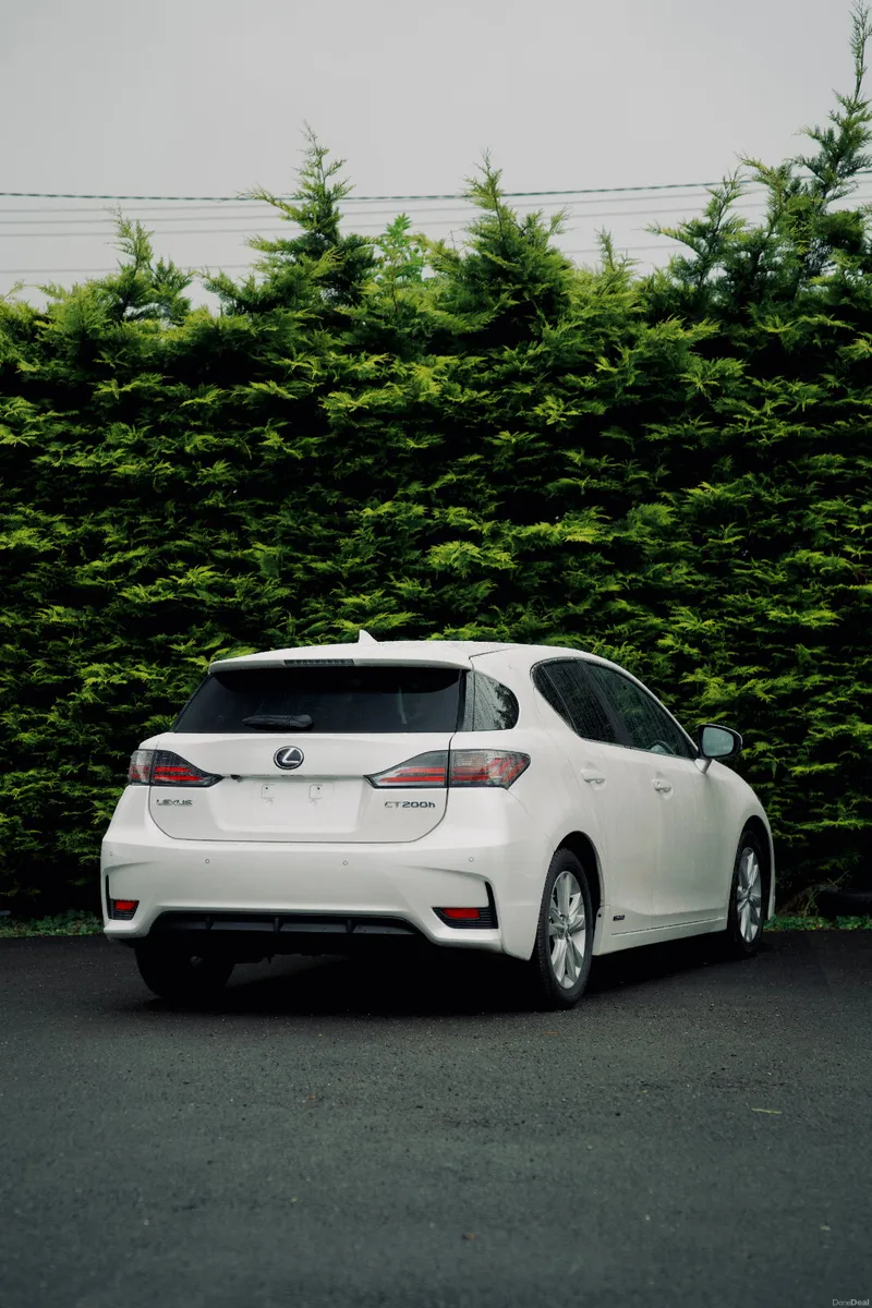 Lexus CT 200h 1.8 Hybrid 2017 - Image 3