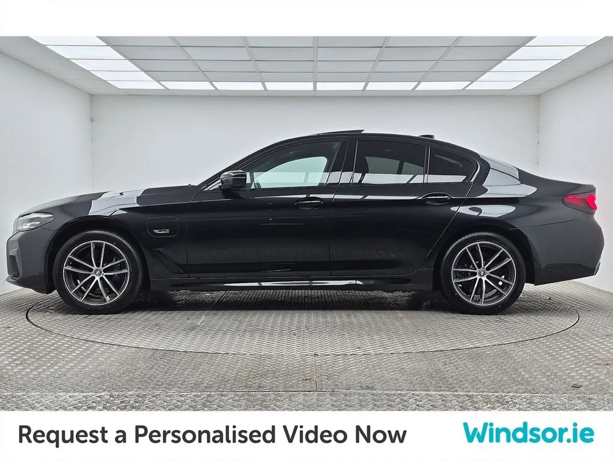 BMW 5-Series 530 e M Sport  *Sunroof model - Image 5