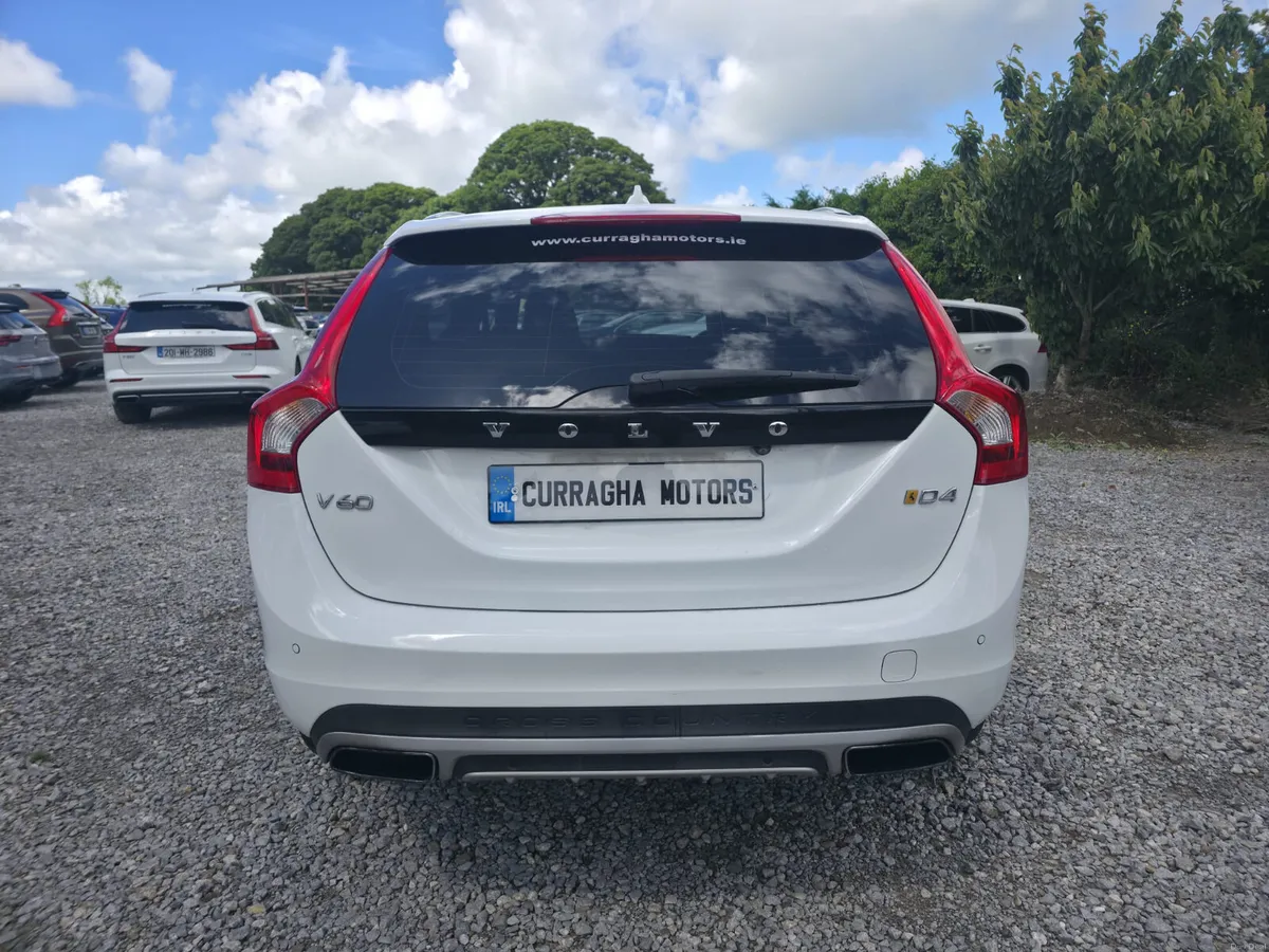 2017 Volvo V60 Cross Country D4 SE Automatic - Image 4