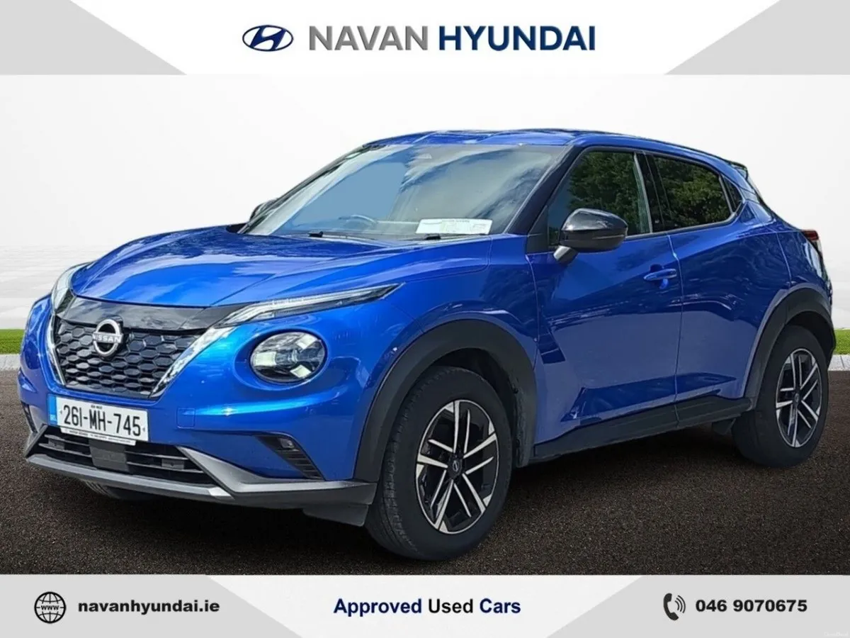 Nissan Juke HYBRID 1.6 SV PREMIUM *EX DEMO* - Image 4