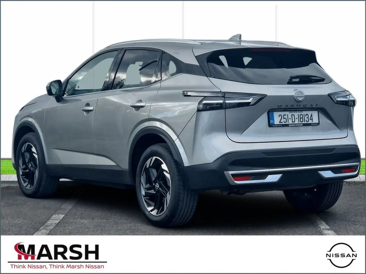 Nissan Qashqai 1.3 PET MILD HYBRID SV PREMIUM - Image 3