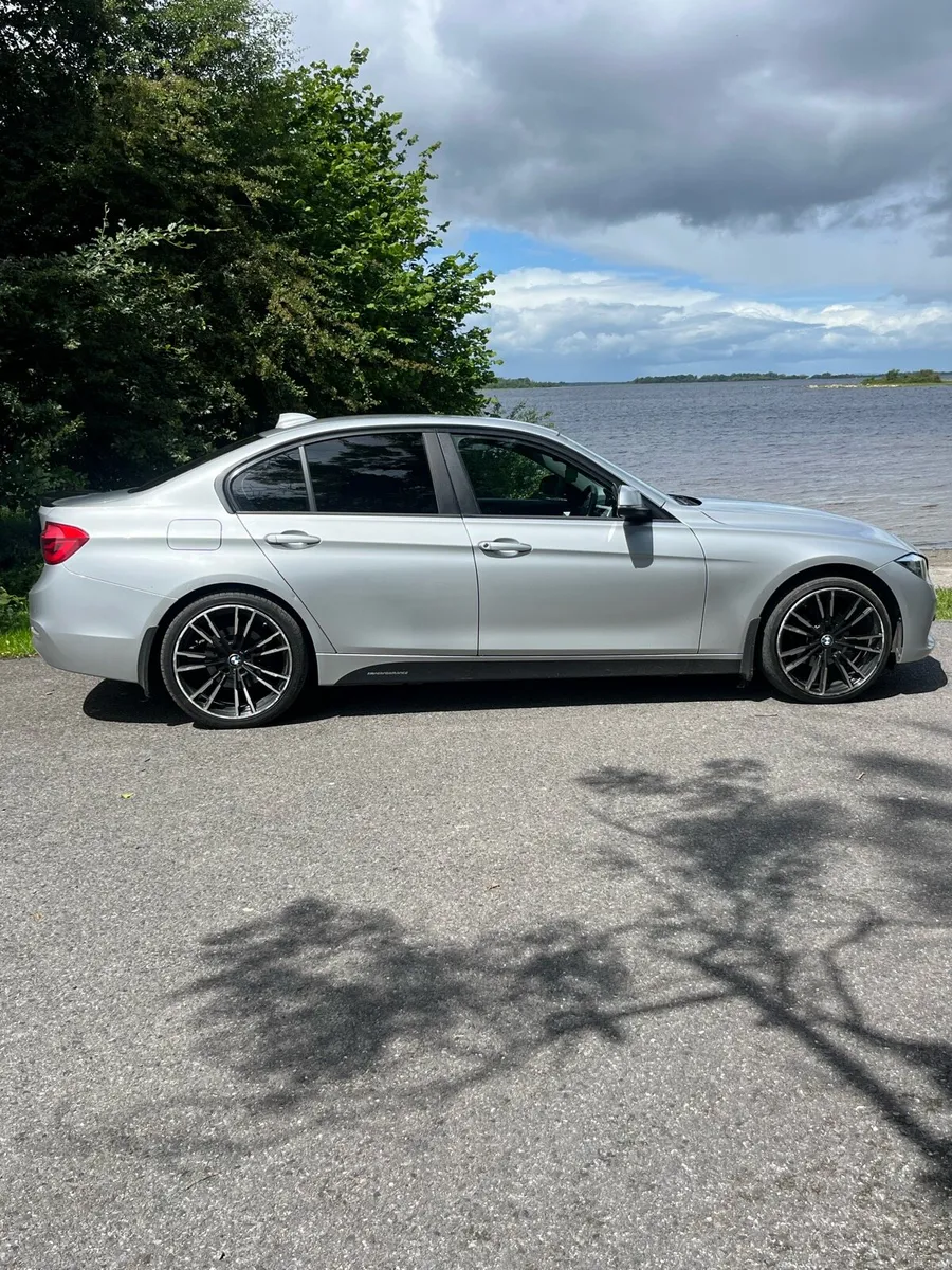 BMW 3 series - Image 1