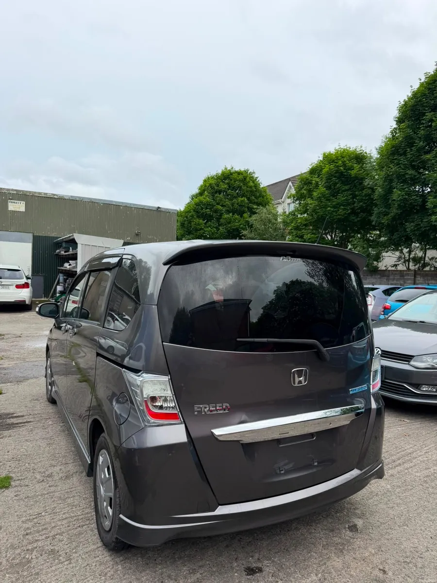 Honda Freed 2013 - 6 Seater 1.5Hybrid - Image 6
