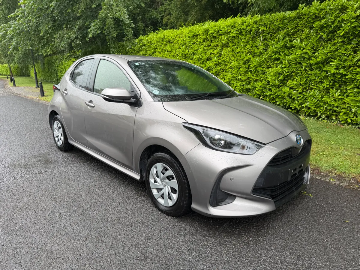 2021 Toyota Yaris Hybrid - Immaculate €11750 - Image 1