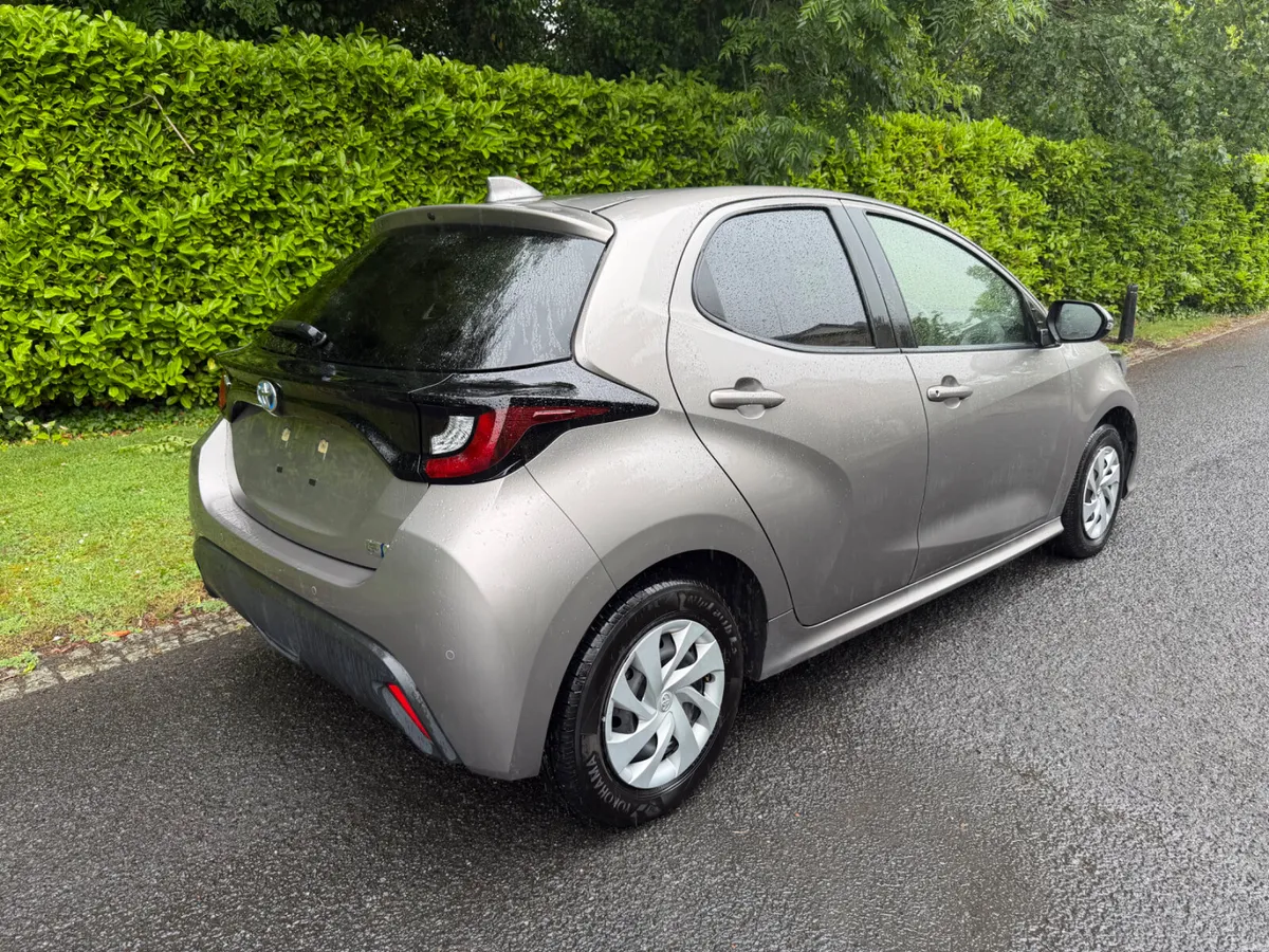 2021 Toyota Yaris Hybrid - Immaculate €11750 - Image 4