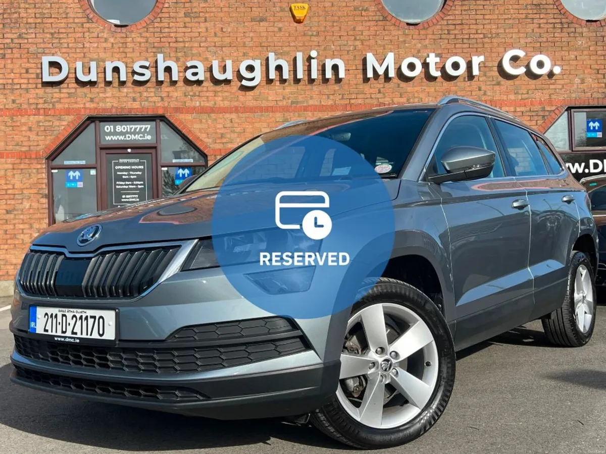 Skoda Karoq AMBITION 2.0TDI DSG *1 OWNER* - Image 1
