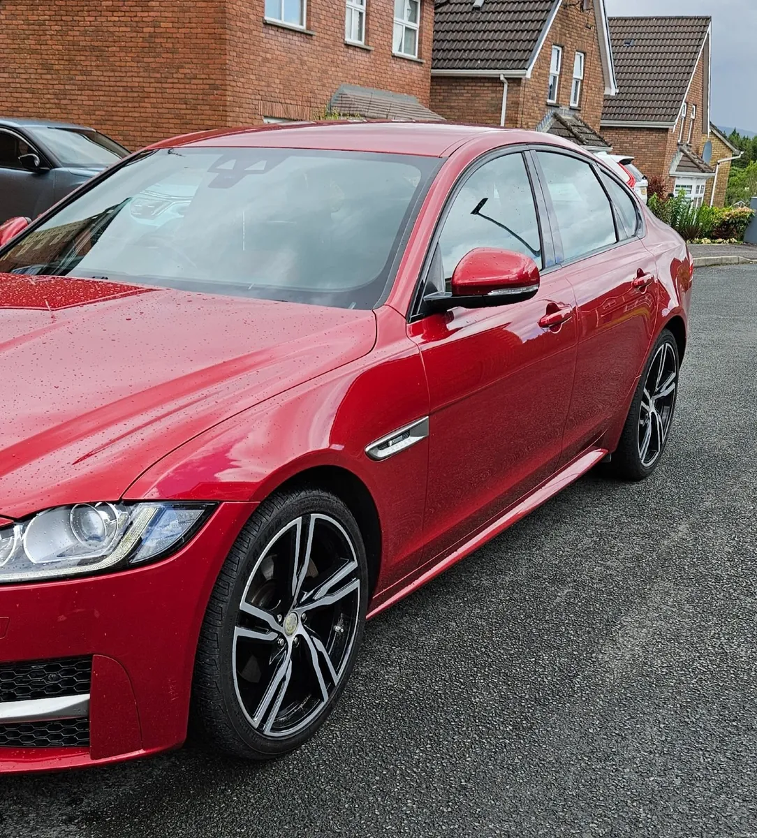 Jaguar XF 2017 - Image 2