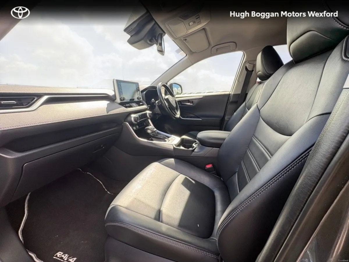 Toyota RAV4 HYBRID SOL 4DR AUTOMATIC - Image 6