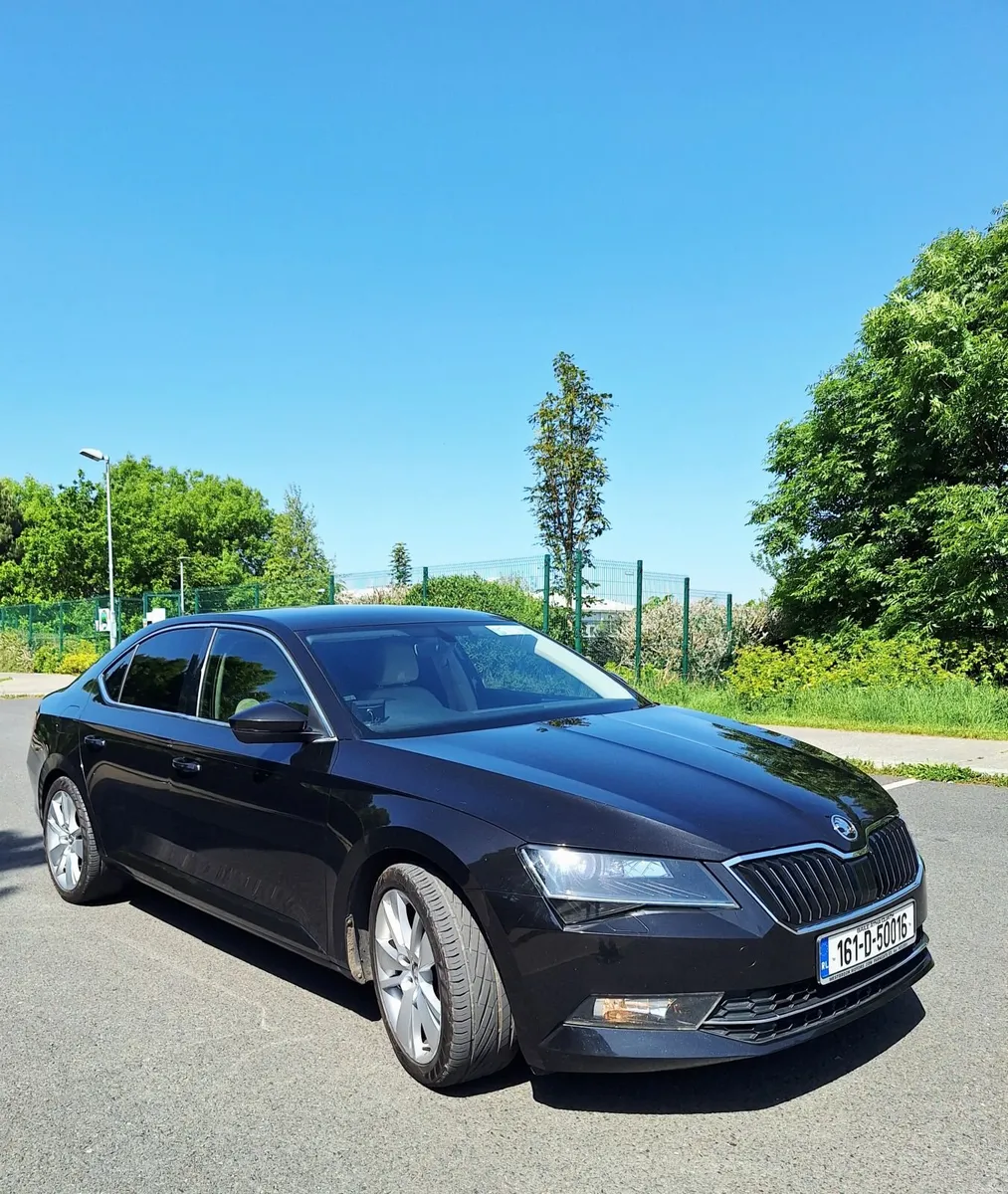 Skoda Superb 190 BHP SEL EXECUTIVE 1 - Image 1