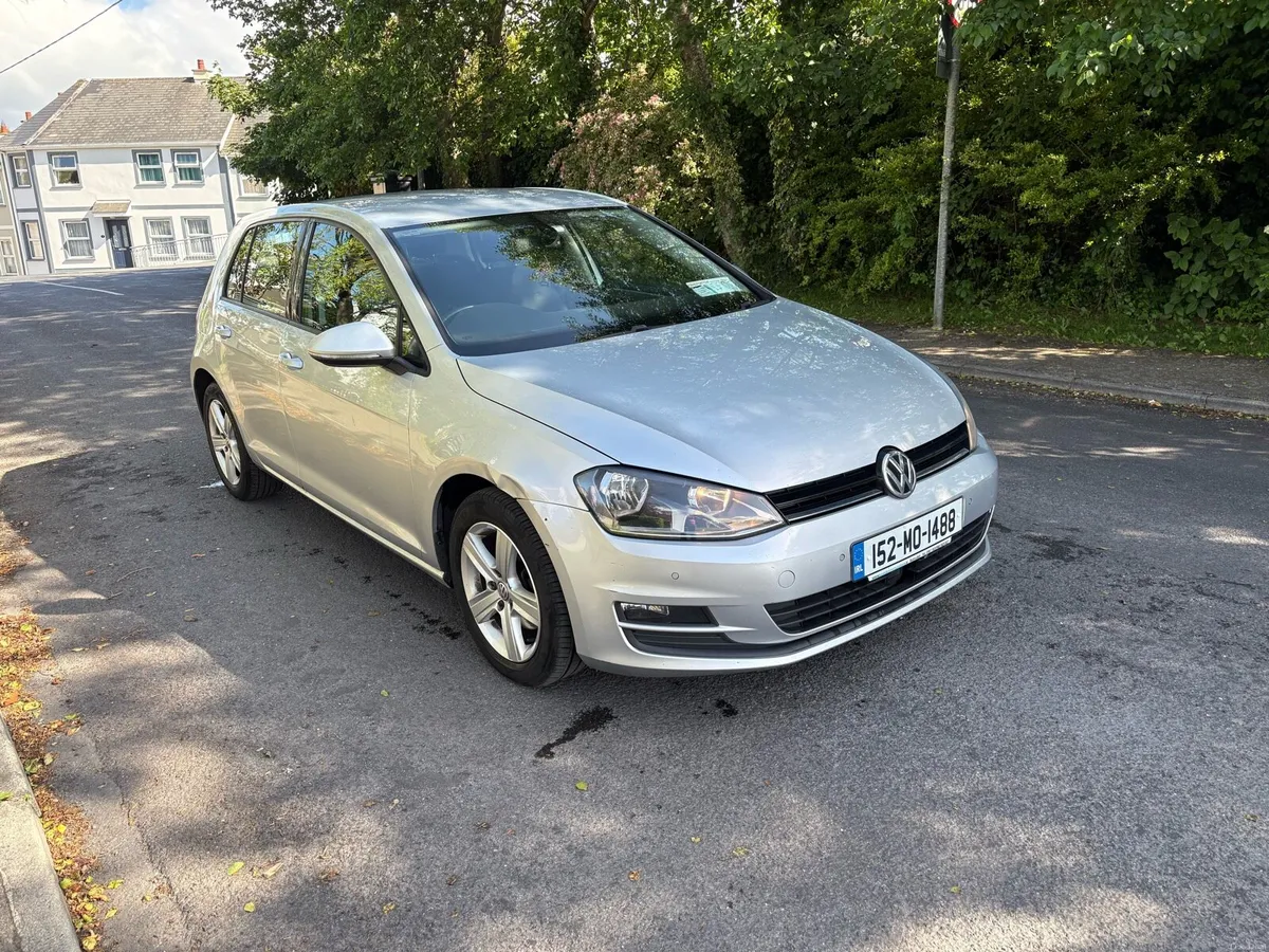 2015/152 VOLKSWAGEN GOLF 1.6 TDI BLUEMOTION 110PS - Image 1