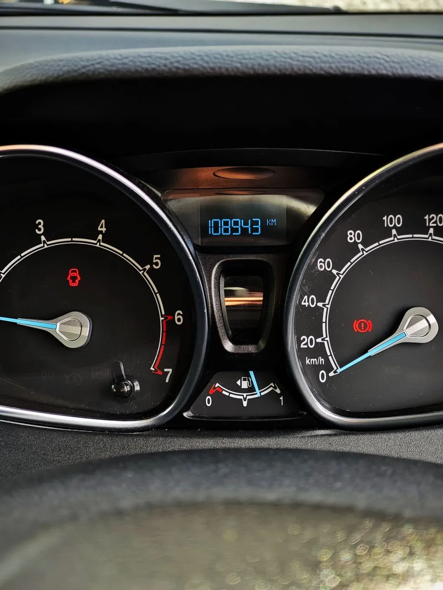 Ford B-Max 2013 1.4l petrol - Image 4