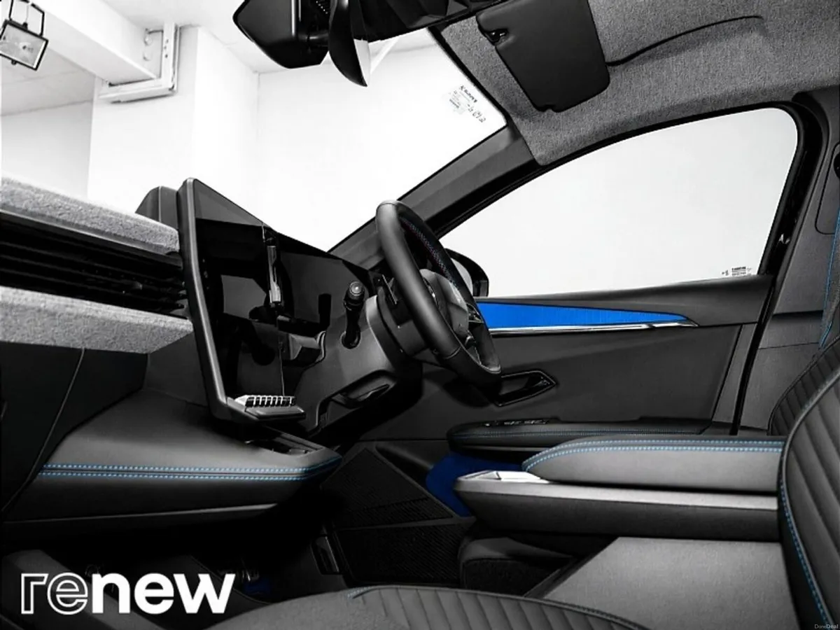 Renault Megane E-Tech Techno esprit Alpine EV60 22 - Image 5