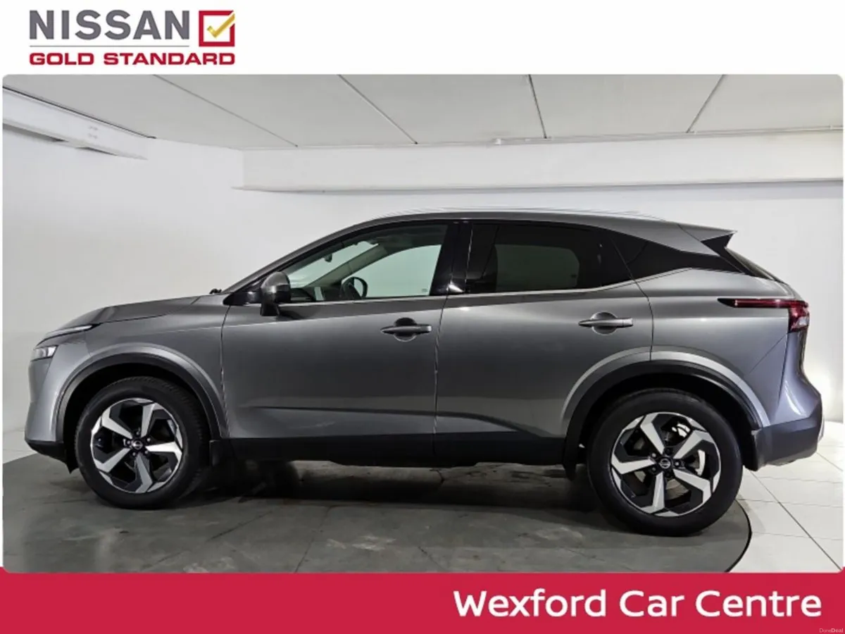 Nissan Qashqai 1.3 SV PREMIUM LOW KM - Image 5